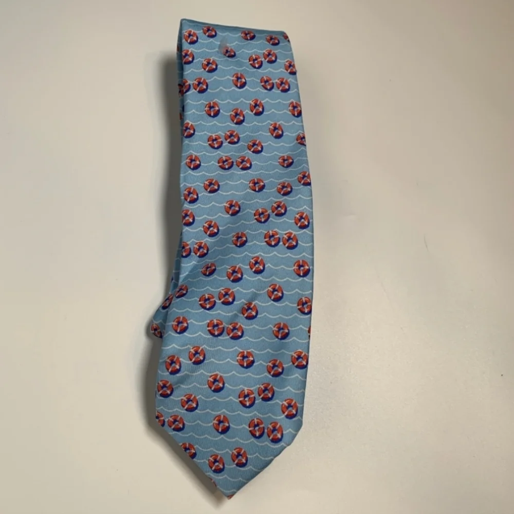 Vineyard Vines Boys Life Rings Printed Silk Tie Size 49